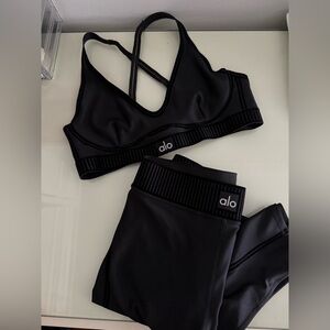 ALO Yoga Black Sports Bra and Leggings Set